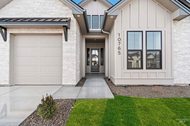 7082 W Newton St, Eagle, ID 83616