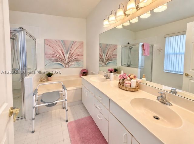 16478 NW 20th St, Pembroke Pines, FL 33028