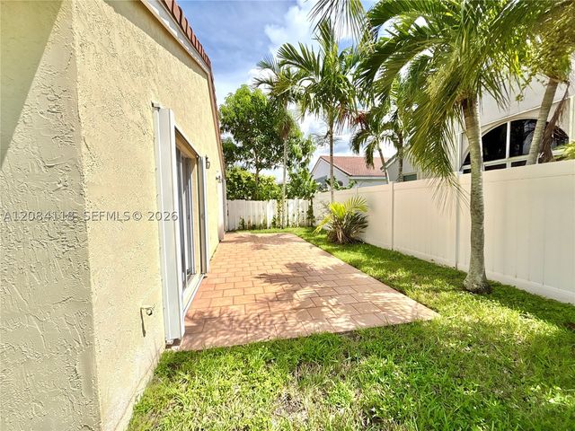 16478 NW 20th St, Pembroke Pines, FL 33028
