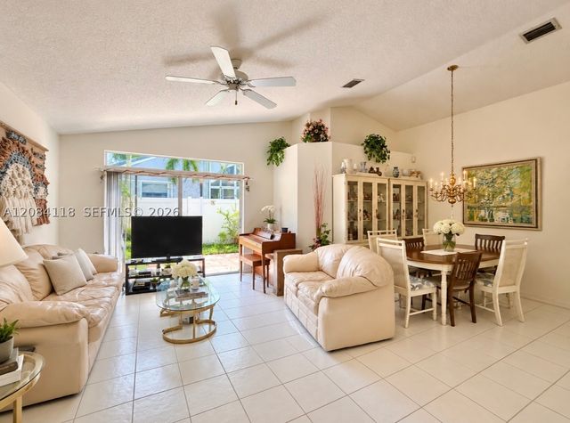 16478 NW 20th St, Pembroke Pines, FL 33028
