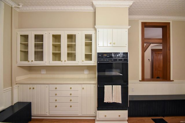 12646 S 200 E., Haubstadt, IN 47639