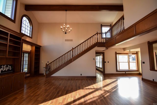 12646 S 200 E., Haubstadt, IN 47639