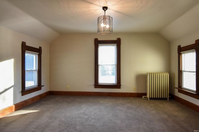 12646 S 200 E., Haubstadt, IN 47639