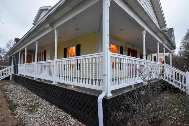 12646 S 200 E., Haubstadt, IN 47639