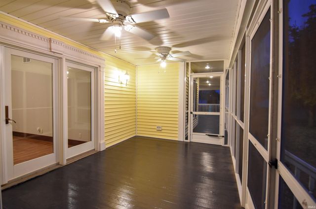 12646 S 200 E., Haubstadt, IN 47639