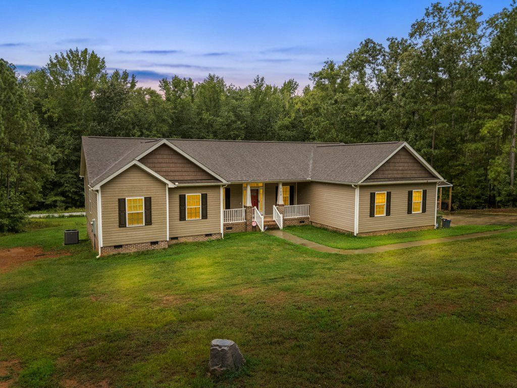 708 Carolyn Drive, Clinton, SC 29325