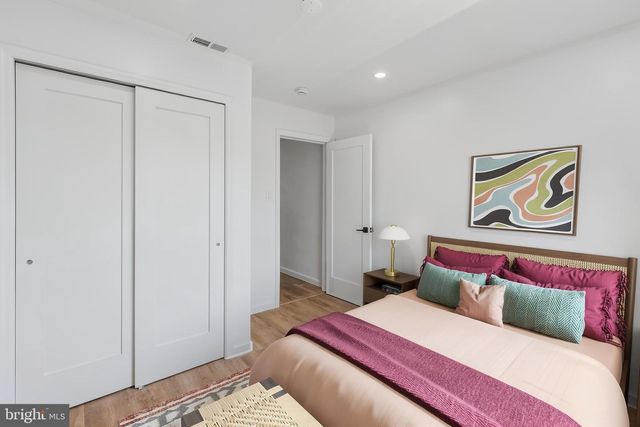 2107 S GARNET ST, Philadelphia, PA 19145