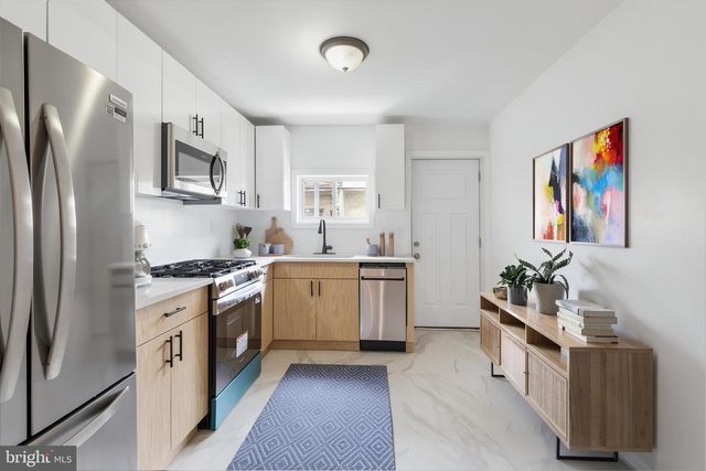 2107 S GARNET ST, Philadelphia, PA 19145