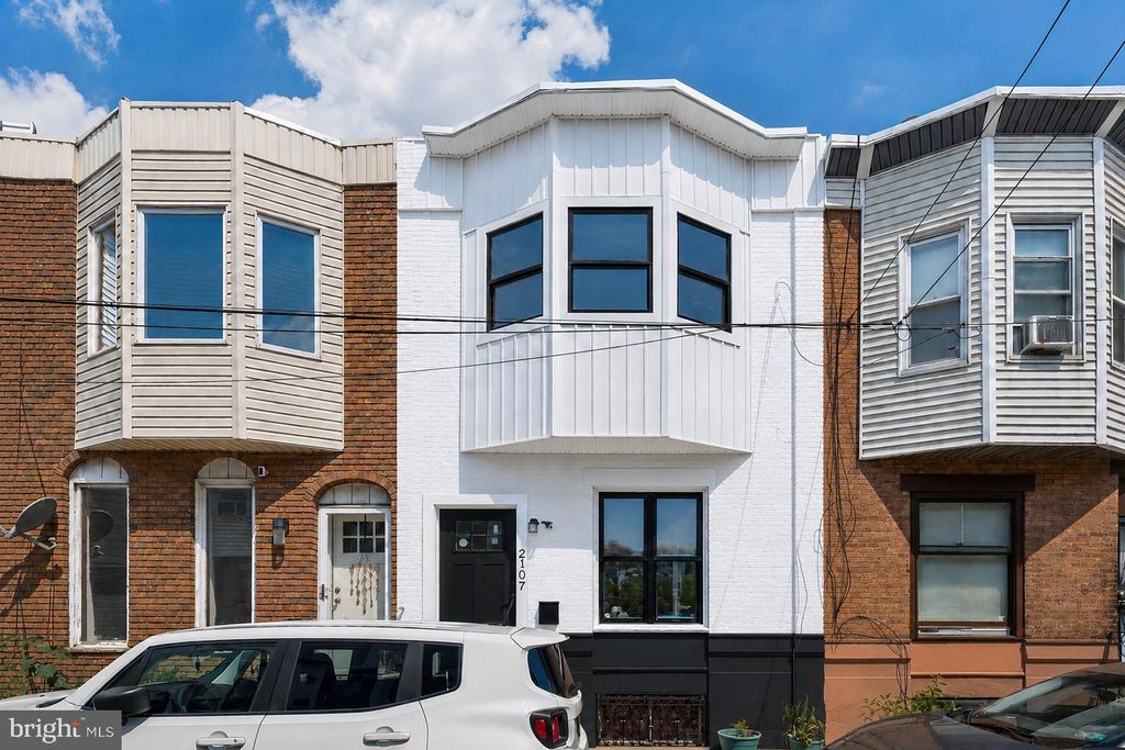 2107 S GARNET ST, Philadelphia, PA 19145