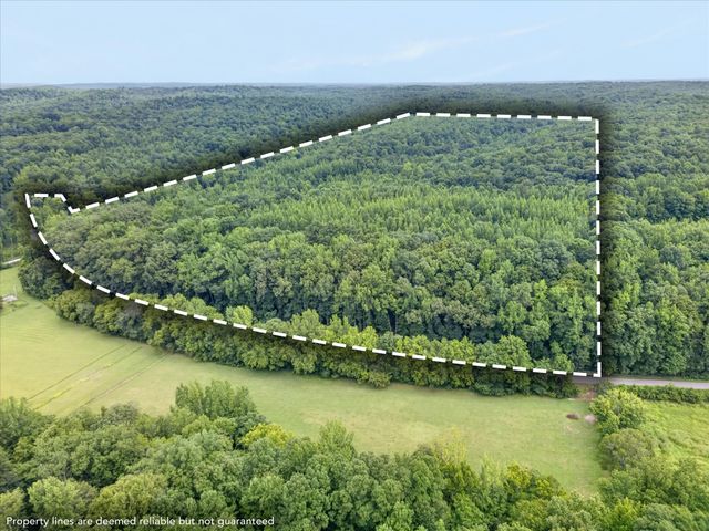 1 White Oak Road, Stewart, TN 37175