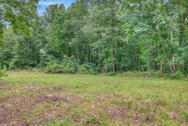 1 White Oak Road, Stewart, TN 37175