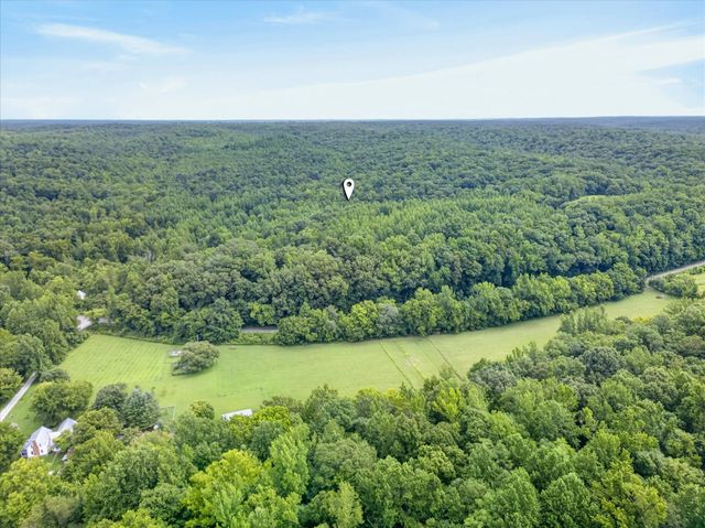 1 White Oak Road, Stewart, TN 37175
