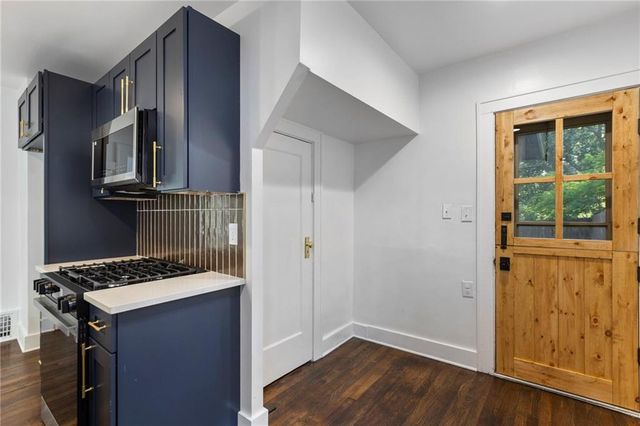 17 E 65th Terrace, Kansas City, MO 64113