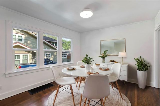 17 E 65th Terrace, Kansas City, MO 64113