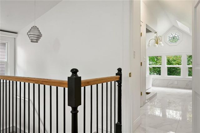 17 E 65th Terrace, Kansas City, MO 64113