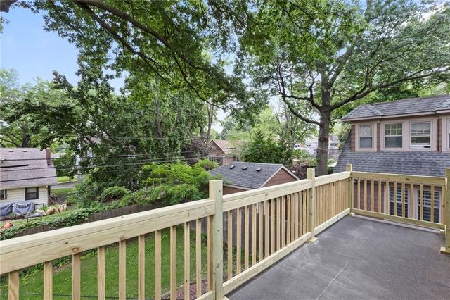 17 E 65th Terrace, Kansas City, MO 64113