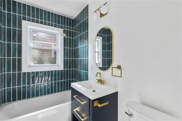 17 E 65th Terrace, Kansas City, MO 64113