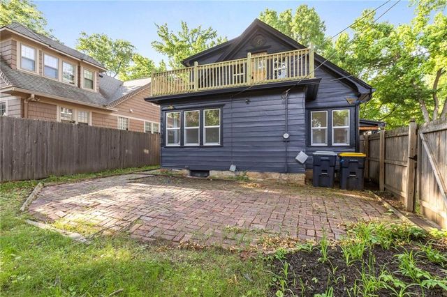 17 E 65th Terrace, Kansas City, MO 64113