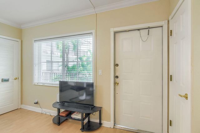 924 SE 2ND Street 25, Fort Lauderdale, FL 33301