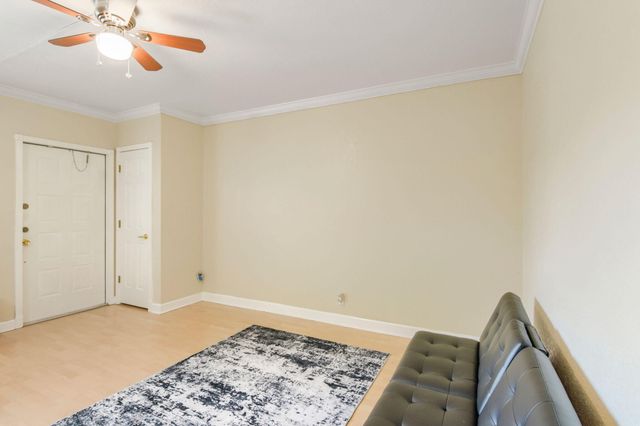 924 SE 2ND Street 25, Fort Lauderdale, FL 33301