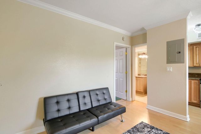 924 SE 2ND Street 25, Fort Lauderdale, FL 33301