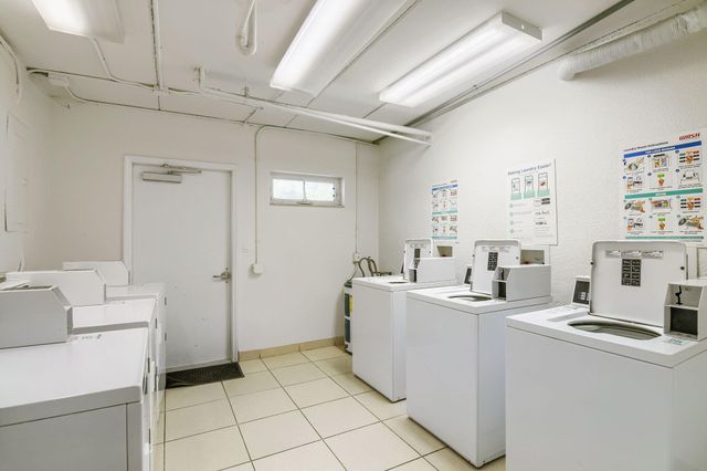 924 SE 2ND Street 25, Fort Lauderdale, FL 33301
