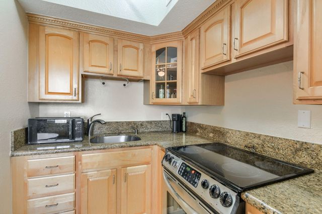 924 SE 2ND Street 25, Fort Lauderdale, FL 33301