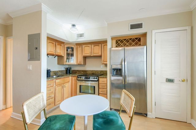 924 SE 2ND Street 25, Fort Lauderdale, FL 33301