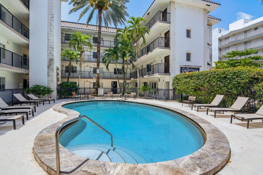 924 SE 2ND Street 25, Fort Lauderdale, FL 33301