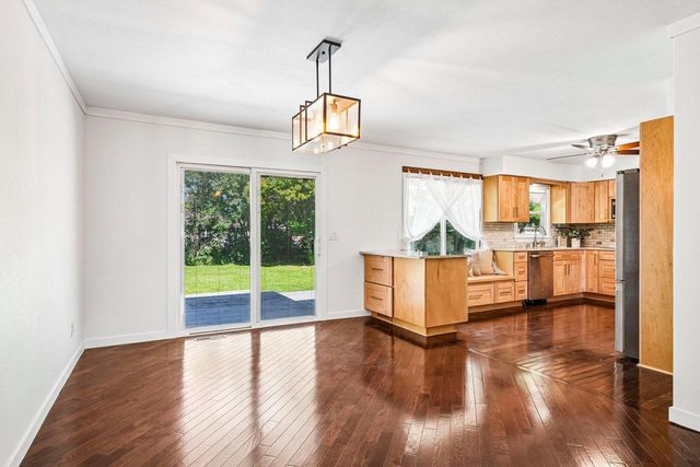 1006 Wisteria LANE, Waukesha, WI 53189
