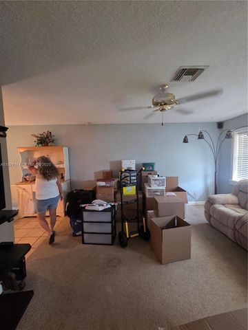 5221 SW 201st Ter, Southwest Ranches, FL 33332