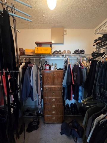 5221 SW 201st Ter, Southwest Ranches, FL 33332