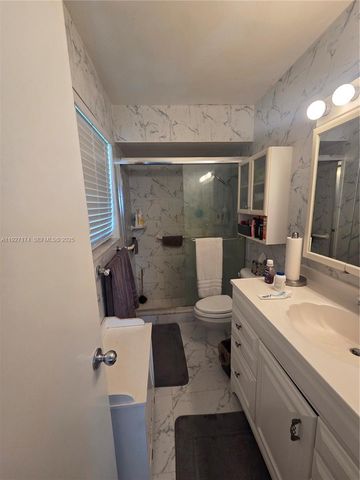 5221 SW 201st Ter, Southwest Ranches, FL 33332