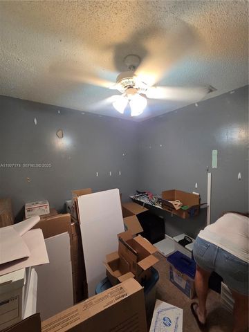 5221 SW 201st Ter, Southwest Ranches, FL 33332