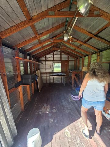 5221 SW 201st Ter, Southwest Ranches, FL 33332