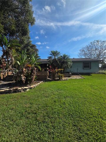 5221 SW 201st Ter, Southwest Ranches, FL 33332
