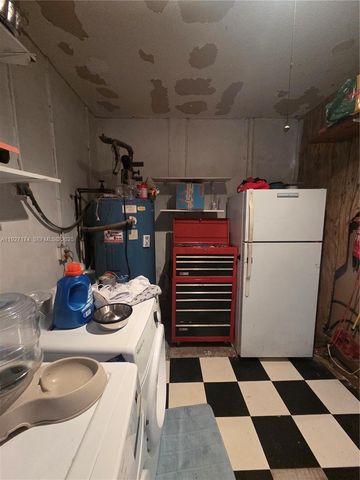 5221 SW 201st Ter, Southwest Ranches, FL 33332