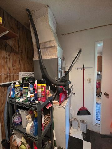 5221 SW 201st Ter, Southwest Ranches, FL 33332