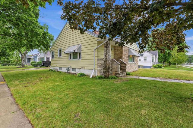 327 E ARNDT STREET, Fond Du Lac, WI 54935