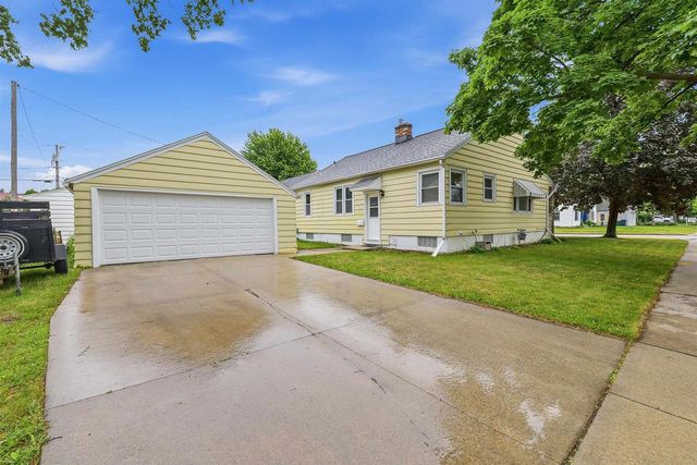 327 E ARNDT STREET, Fond Du Lac, WI 54935