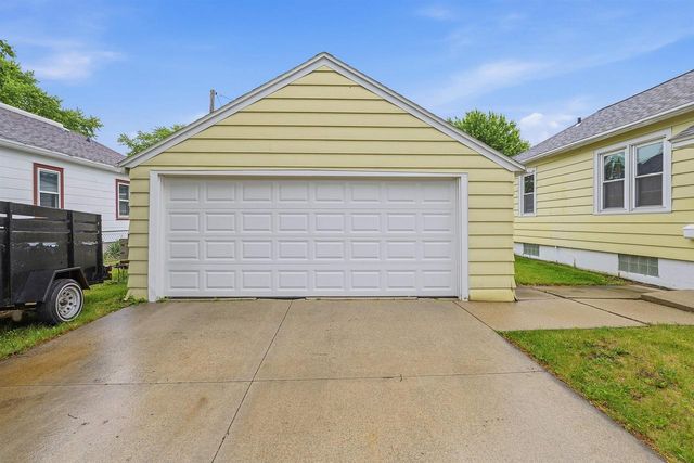 327 E ARNDT STREET, Fond Du Lac, WI 54935