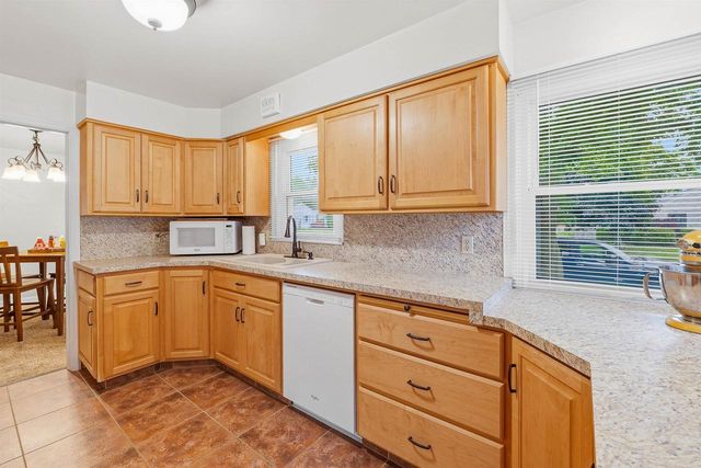 327 E ARNDT STREET, Fond Du Lac, WI 54935