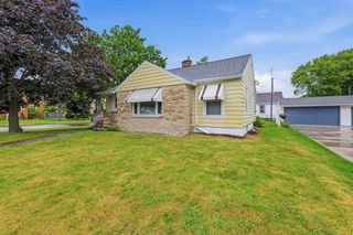 327 E ARNDT STREET, Fond Du Lac, WI 54935