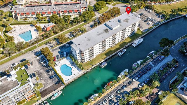 1750 NE 115th St 601, Miami, FL 33181