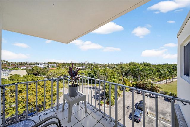 1750 NE 115th St 601, Miami, FL 33181