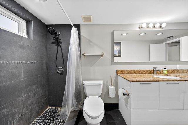 1750 NE 115th St 601, Miami, FL 33181