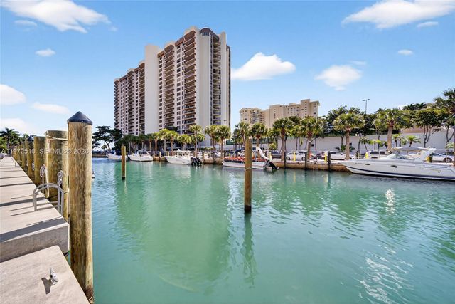 1750 NE 115th St 601, Miami, FL 33181