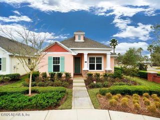 42 CHARTER Circle, Ponte Vedra, FL 32081