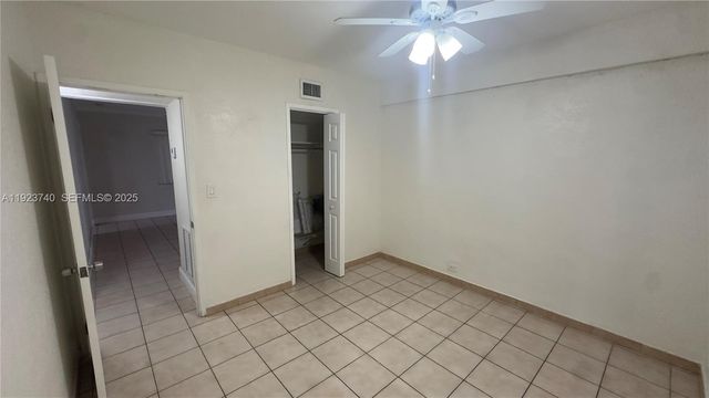 580 E 47th St, Hialeah, FL 33013