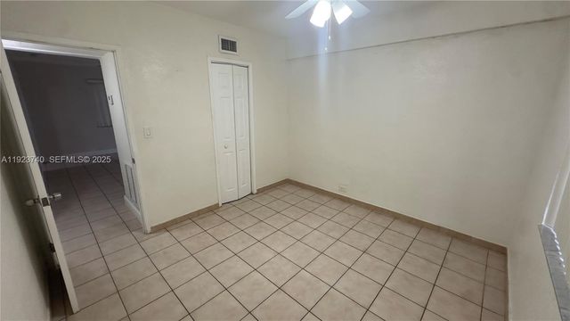 580 E 47th St, Hialeah, FL 33013